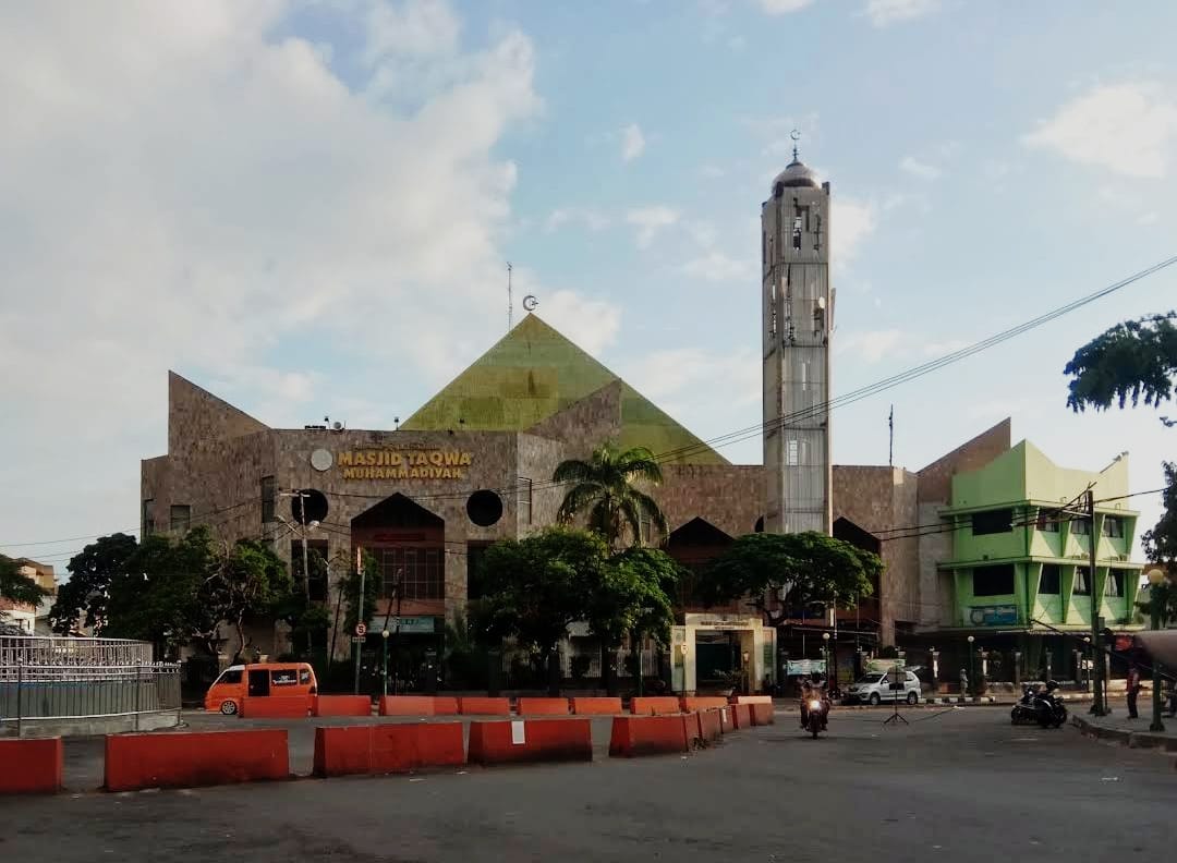 Tampak Depan